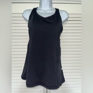 Lululemon black tank with built in bra